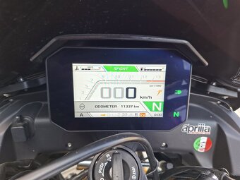 Aprilia Rsv4 Tuono - 6