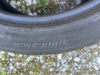 245/40R18 zimne pneumatiky - 6