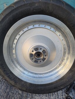 HARLEY DAVIDSON PREDNÉ KOLESO 19X 3,5 - 6