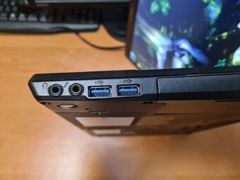 Pracovný Fujitsu E547 i5 ~2,7Ghz 14", 8Gb, 500 Gb SSD - 6