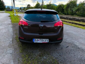 Kia Ceed 1.6Crdi 94kw - 6