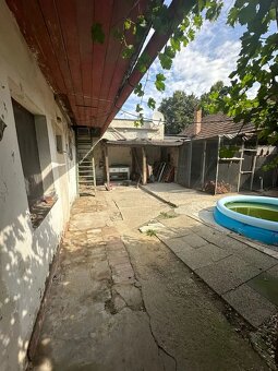 Starší RD , pozemok 389 m2 v Seredi- centrum - 6