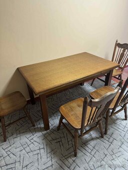 Jedálenský  stôl a stoličky - 6