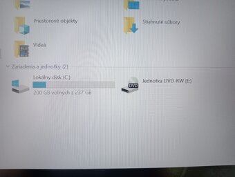 predám Lenovo thinkpad L440 , Intel core i5 , 8gb ram , ssd - 6
