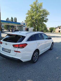 Hyundai i30 CW 1.6 CRDi - 6