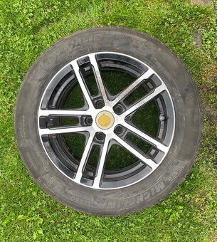 Predám sadu zimných pneumatík 5x108 215/55 R 16 - 6