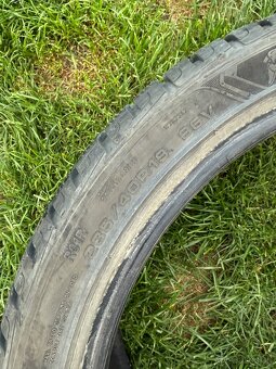 GOOD YEAR 235/40R19 - 6