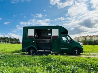 Prepravník koní Renault Master 5-miestny ATM / Automat NOVE - 6