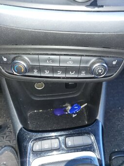 Opel Crosland X 1.5CDTI - 6