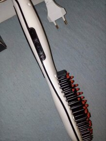 Žehliaca kefa na vlasy - 6