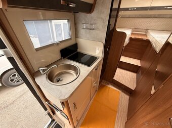 OBYTNÝ AUTOMOBIL MILLER TORONTO - 6