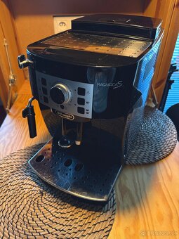 Kávovar De'Longhi Magnifica S - 6