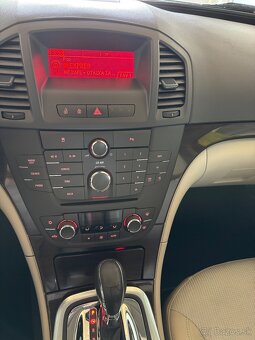 Predam Opel Insignia 2011 - 6