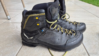 turistické topánky Lowa a Salewa + mikina Atomic ZDARMA - 6