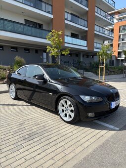 Predám BMW E92 320i Coupe - 6