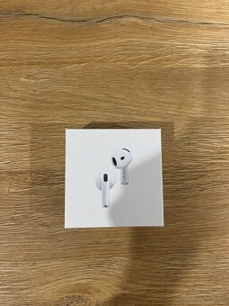 AirPods 4 - 6