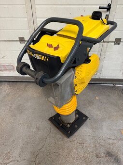 2. Vibračné dusadlo Bomag BT 65 - 6