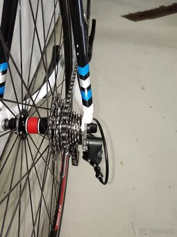Cestný bicykel FORCE ROAD - 6