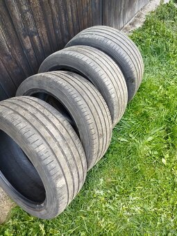 Predám pneumatiky 185/65R15, 235/45R18 - 6