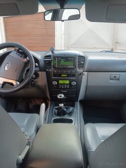 Kia Sorento 2,5 CrDi - 6