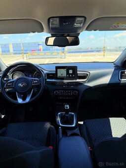 Kia Ceed SW 1.6 CRDi Gold+Navi - 6