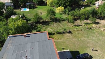Hronovce – 684 m2 STAVEBNÝ POZEMOK na menší domček/chatu - 6