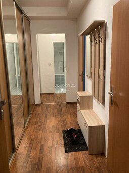 Na prenájom zrekonštruovaný, zariadený 2-izbový byt v tichej - 6