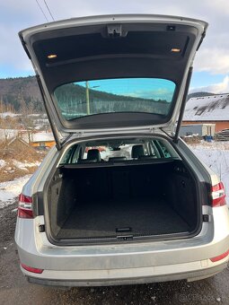 Predám Škoda superb 3  2.0tdi dsg 110kw - 6