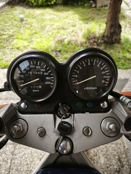 Suzuki gs500e - 6