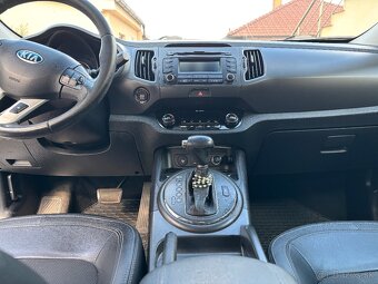 Kia Sportage 2.0 CRDI 4x4 - 6