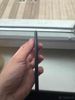 Predám iphone se 2020 čierny ND - 6