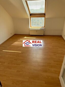 Predaj 5 izbový slnečný mezonet 179 m2, 146 m2 úžitková Popr - 6