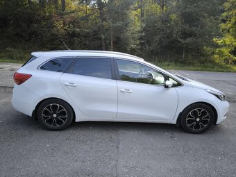 Kia ceed sw - 6