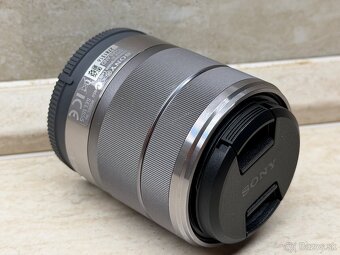 Sony SEL 18-55mm f/3.5-5.6 - 6