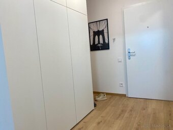NA PREDAJ 1 IZBOVÝ BYT S BALKÓNOM V KOMÁRNE - 6