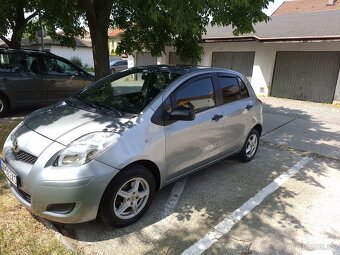 Yaris - 6