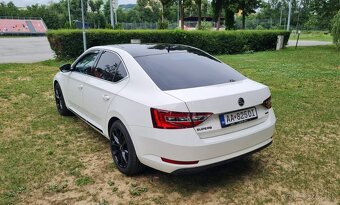 Škoda Superb 2.0 TDI 190k 4x4 Style DSG - 6