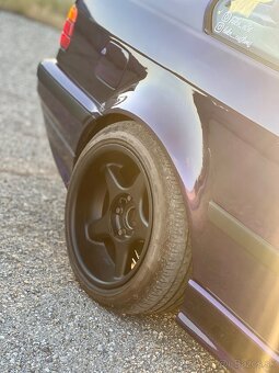 Bmw e36 328i coupe - 6