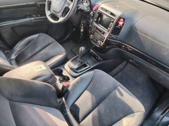 Hyundai SantaFe - 6