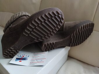 NOVÉ kožené hnedé čižmy veľ. 38 (osobný odber) - 6