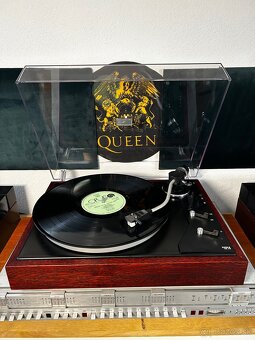 Gramofon Tesla po renovácii - 6