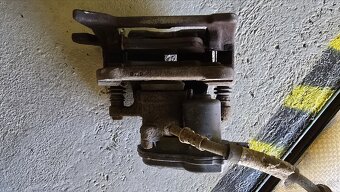 Zadne brzdy Audi A5 / A4 / A6 - 6