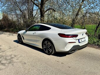 BMW M850i xDrive Coupe (nebúrané, iba 58.000 km) - 6