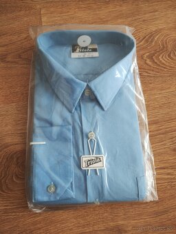 RETRO uniformy ČSAD s visačkami a odznakmi-nález z pody - 6