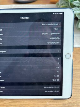 Apple iPad 3rd gen. (2019) 64GB - 6