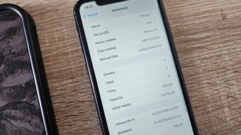 Apple iPhone XR 128GB - 6