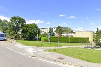 Na predaj pozemok určený na výstavbu polyfunkčnej budovy Nit - 6