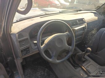 Nissan Patrol 3,0 TDDi - 6