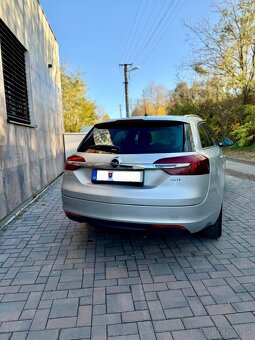 OPEL INSIGNIA SPORTS TOURER SW / DIESEL MANUÁL - 6