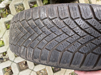 Predam zimne Yokohama 195/65r15 DOT 3120 - 6